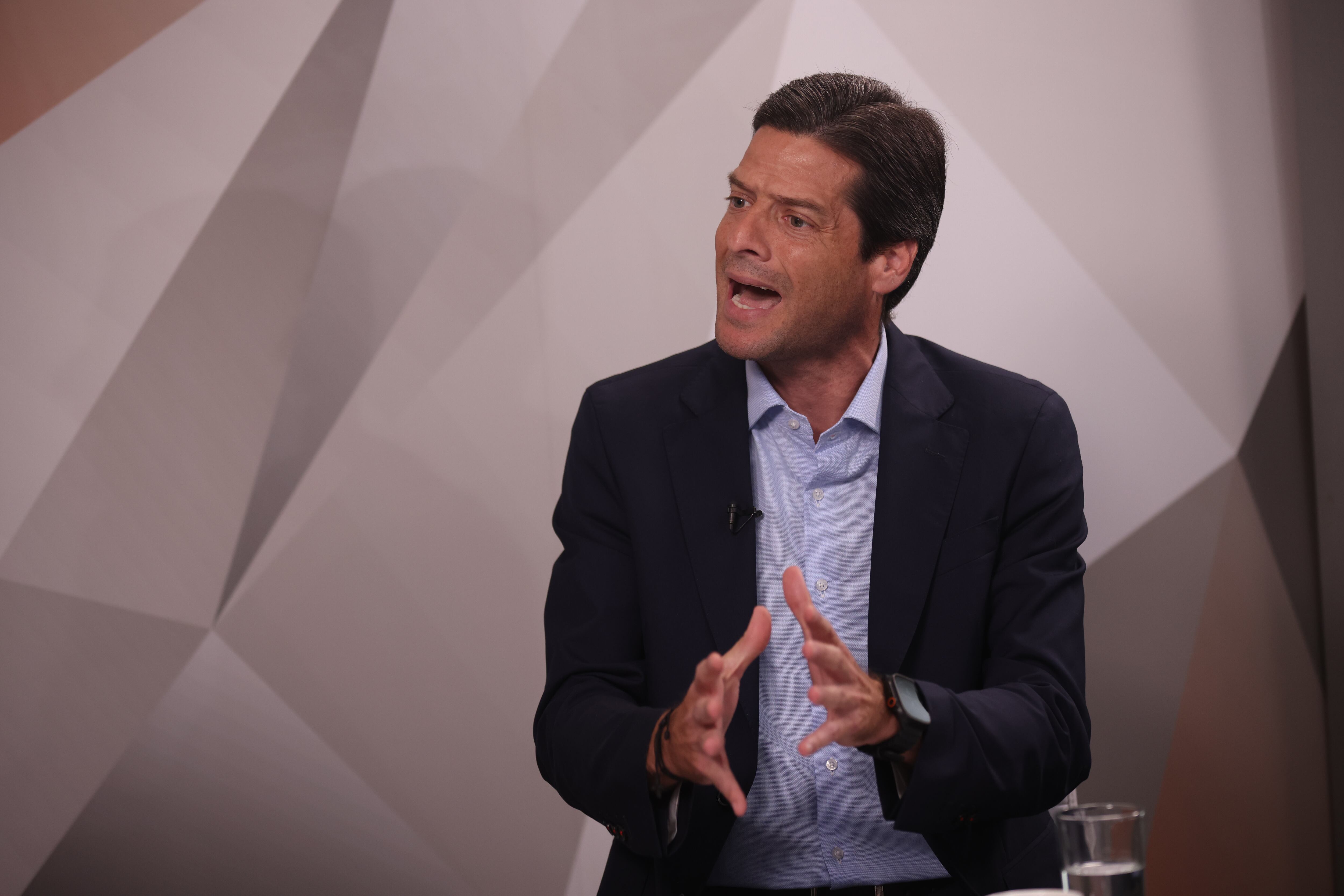 El Debate Yesid Lancheros, director de Semana,  entrevista al senador Mauricio Gómez Amín.