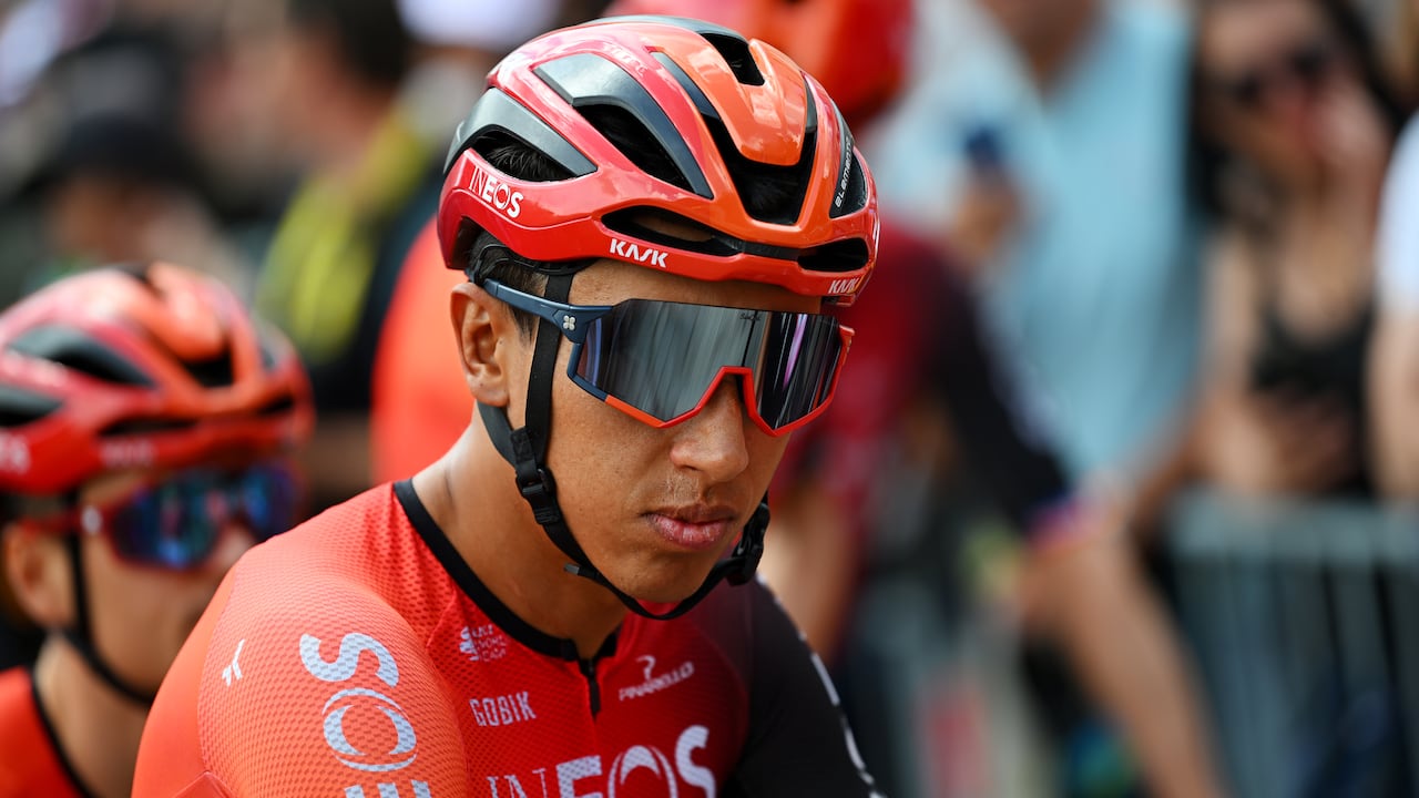 El corredor del Ineos sufrió un accidente que casi le cuesta la vida en enero de 2022 al impactar con su bicicleta en la parte trasera de un autobús.