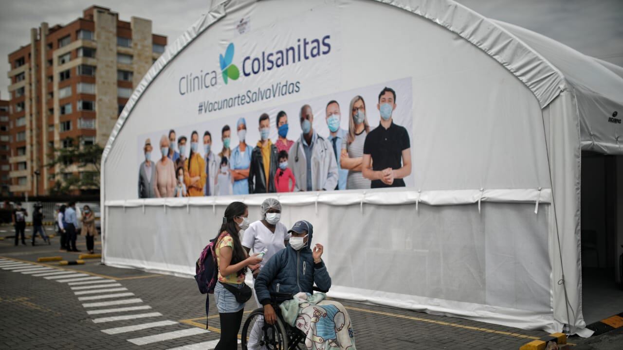 Primer día Jornada de vacunación contra Covid19 al personal medico de primera linea