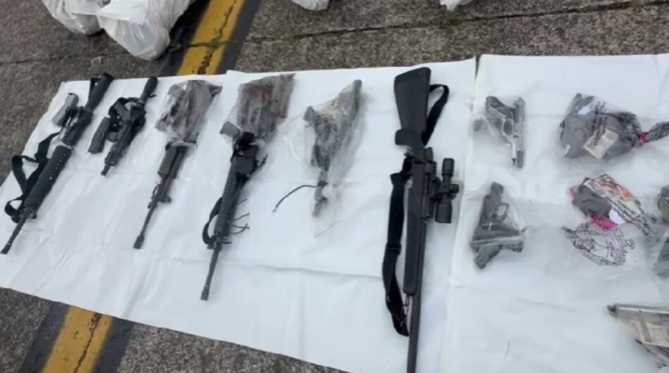 Material hallado en operativo contra alias Zeus.