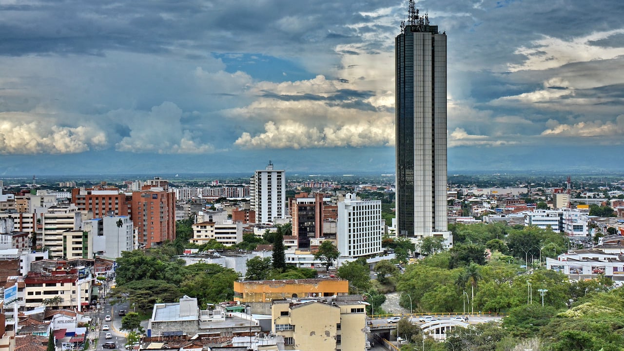 Diferentes imágenes del Cali desde el Aire. Fotos Raúl Palacios / El Pais / 15 de Junio del 2023 Cali.