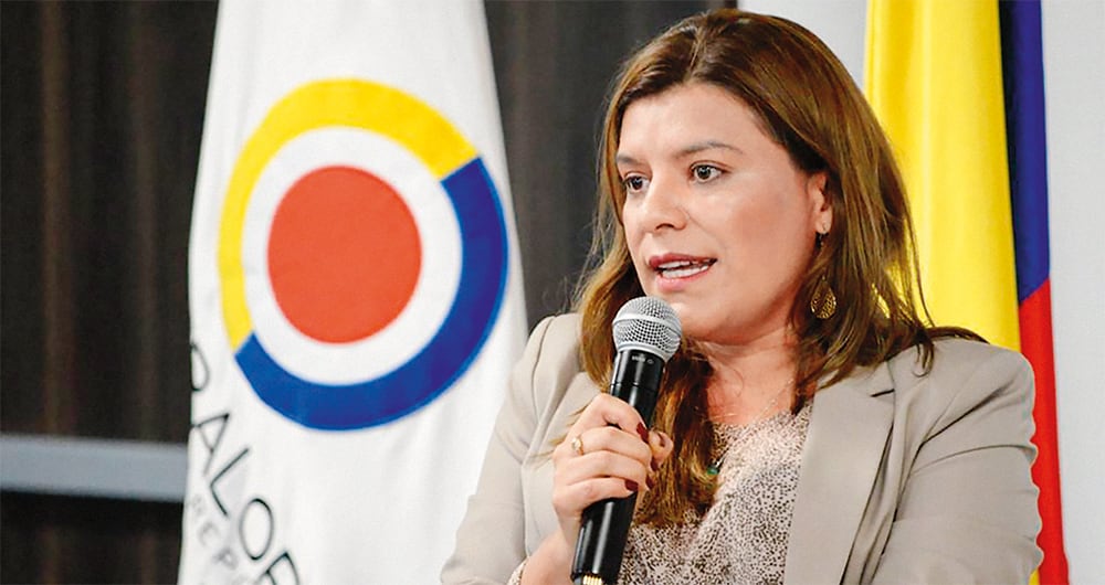   Flor Esther Salazar, exviceministra de Empleo y Pensiones, fue denunciada por maltrato laboral.