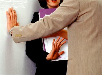 Alerta en la Gobernación de Antioquia por acoso laboral.