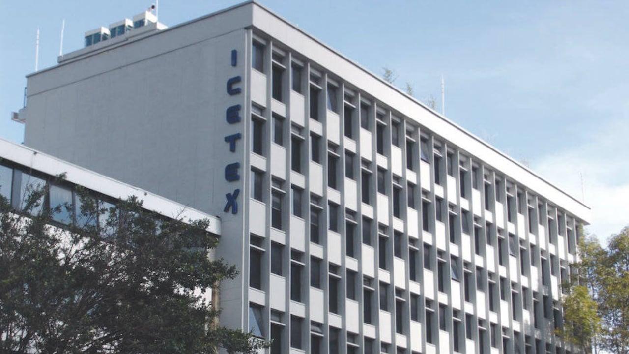 Condonación de intereses corrientes vencidos y de mora para usuarios con dificultades de pago, con mora entre 31 y 90 días