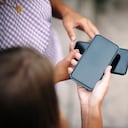 La duración de la batería del celular puede tener relación con el aporte económico que se le hace al dispositivo.