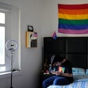 Imagen de referencia, Bandera de la comunidad diversa LGBTIQ. (AP Photo/Ariana Cubillos)