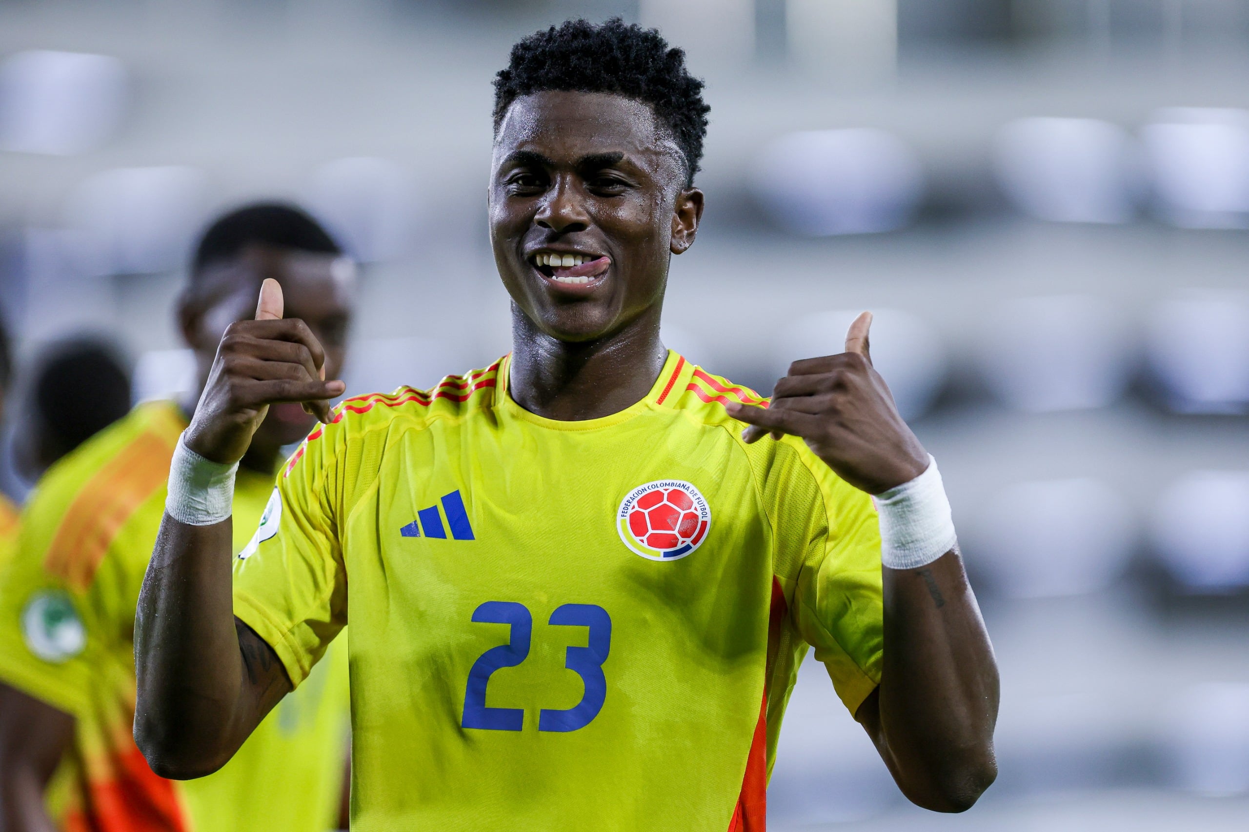Neiser Villareal celebra uno de los goles de Colombia en el Sudamericano Sub-20.