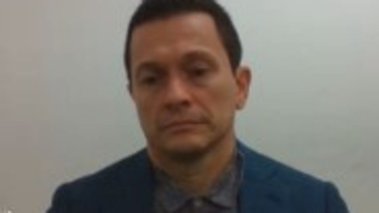 Guillermo León Acevedo, conocido con el alias de Memo Fantasma, pasó de ser un reconocido empresario antioqueño, a ser señalado de ser el principal testaferro de los paramilitares.