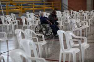 Vacunacion covid 3 edad
Movistar Arena
Bogota 9 marzo 2021
Foto Esteban Vega La-Rotta