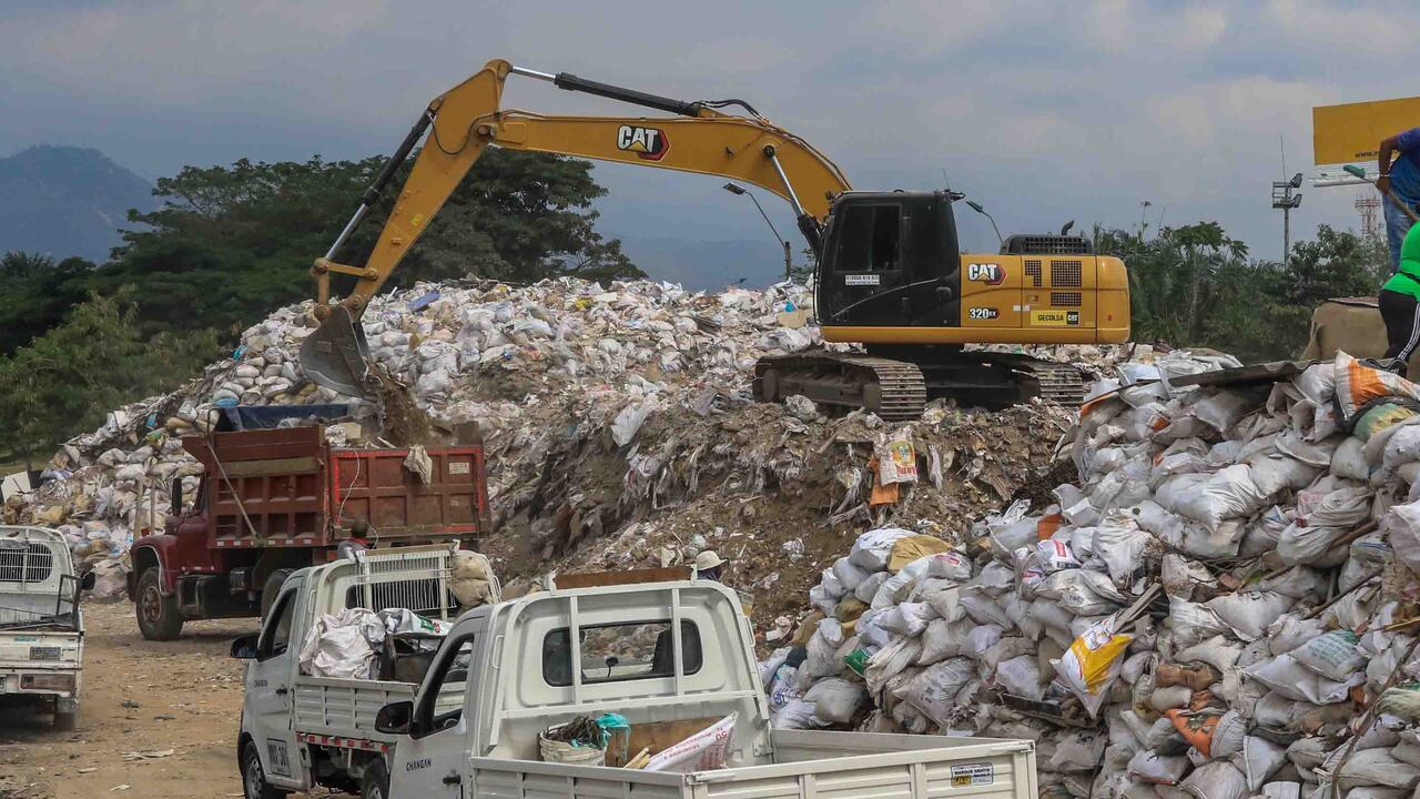 Escombrera de la 50 en Cali está a tope; autoridades están preparando otro espacio para depósito de residuos sólidos.