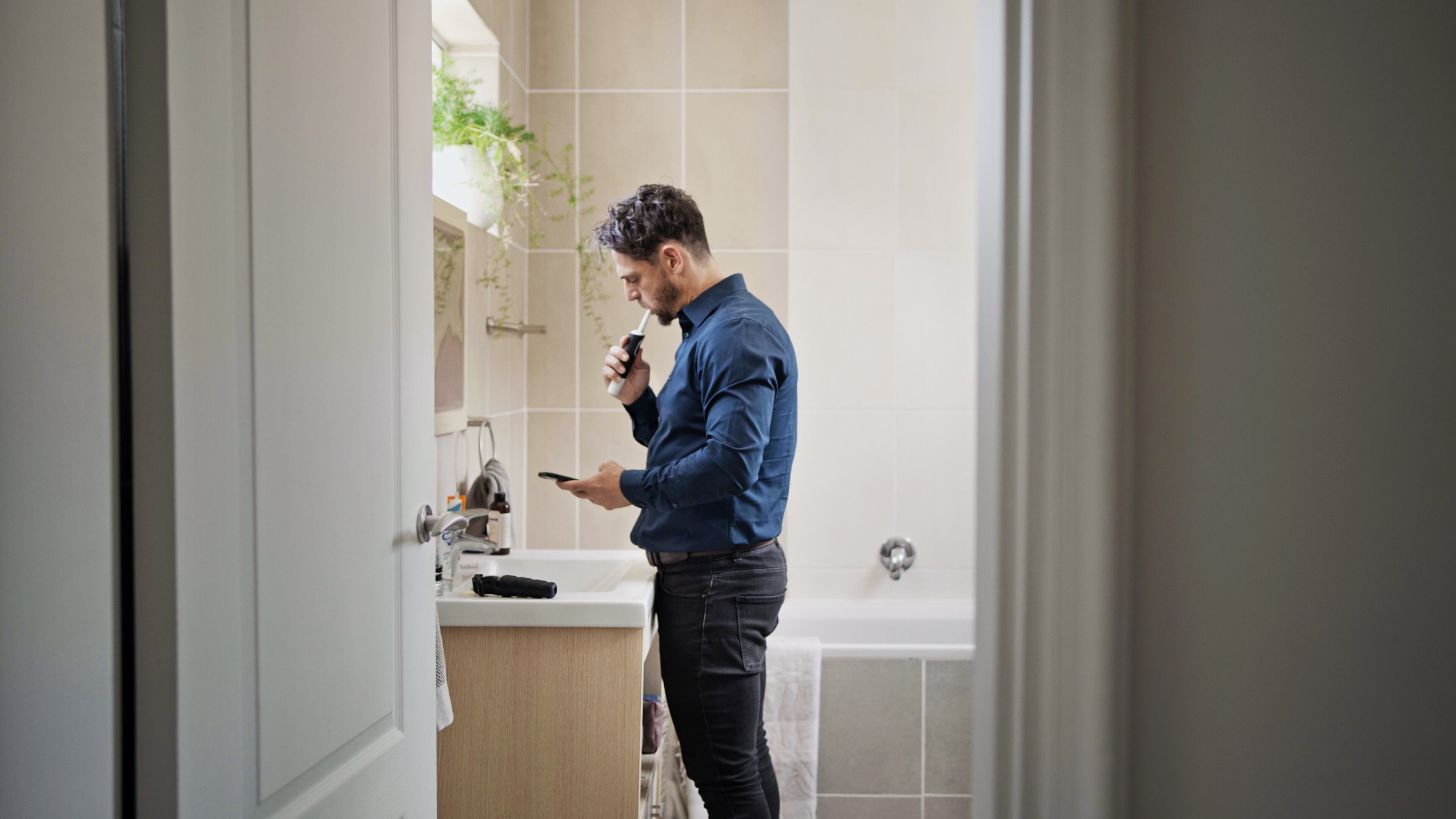 El hombre usó el dispositivo en casa cuando se supone estaría en el trabajo