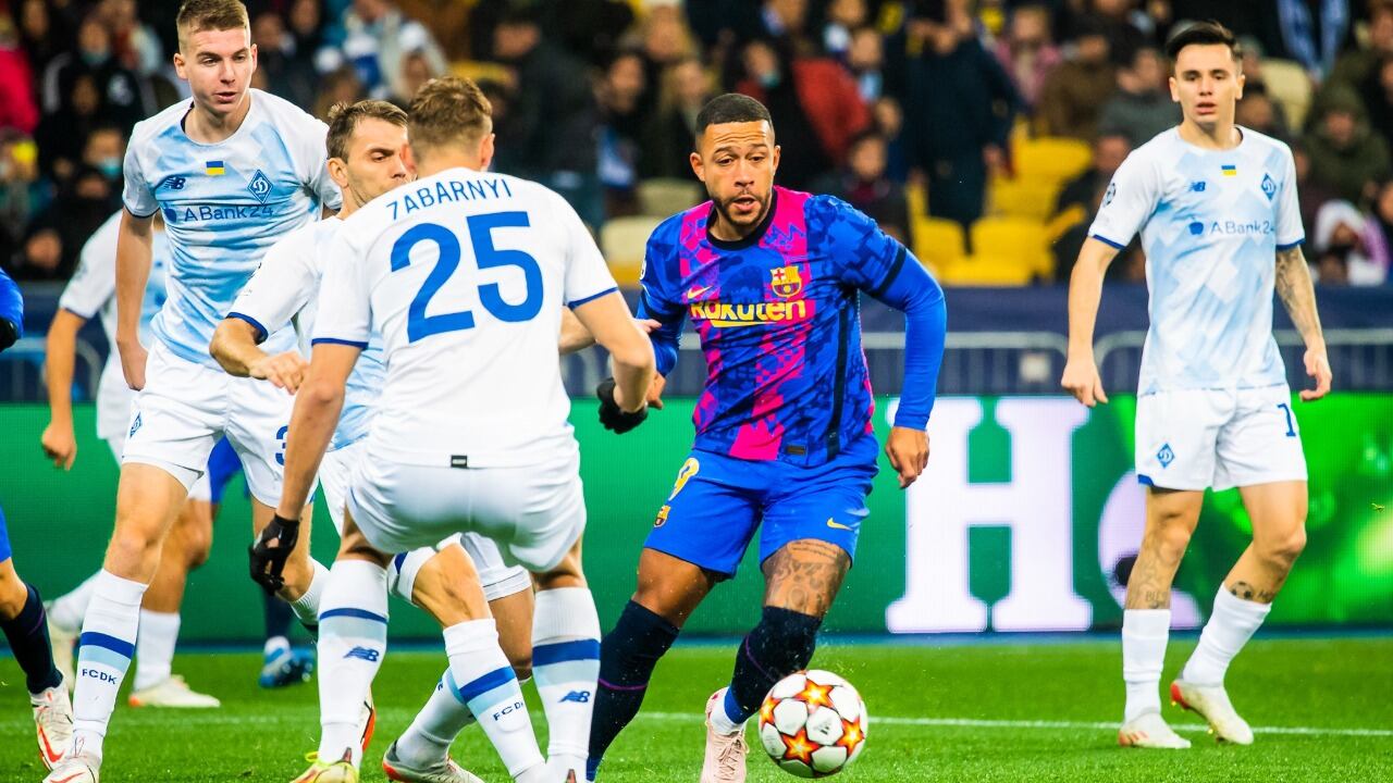 Barcelona F.C vs Dynamo