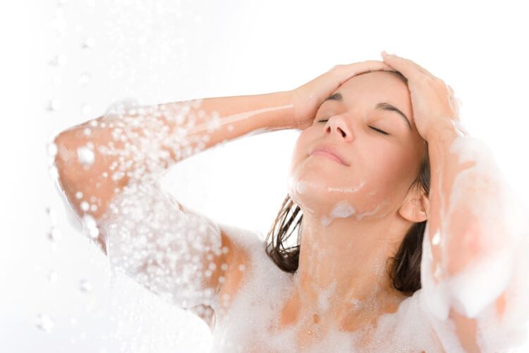 Expertos aseguran que bañarse más de una vez al día no es recomendable para la salud.
 ©Ingimage