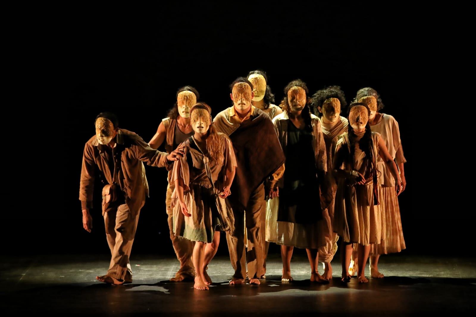 DEVELACIONES Un canto a los cuatro vientos