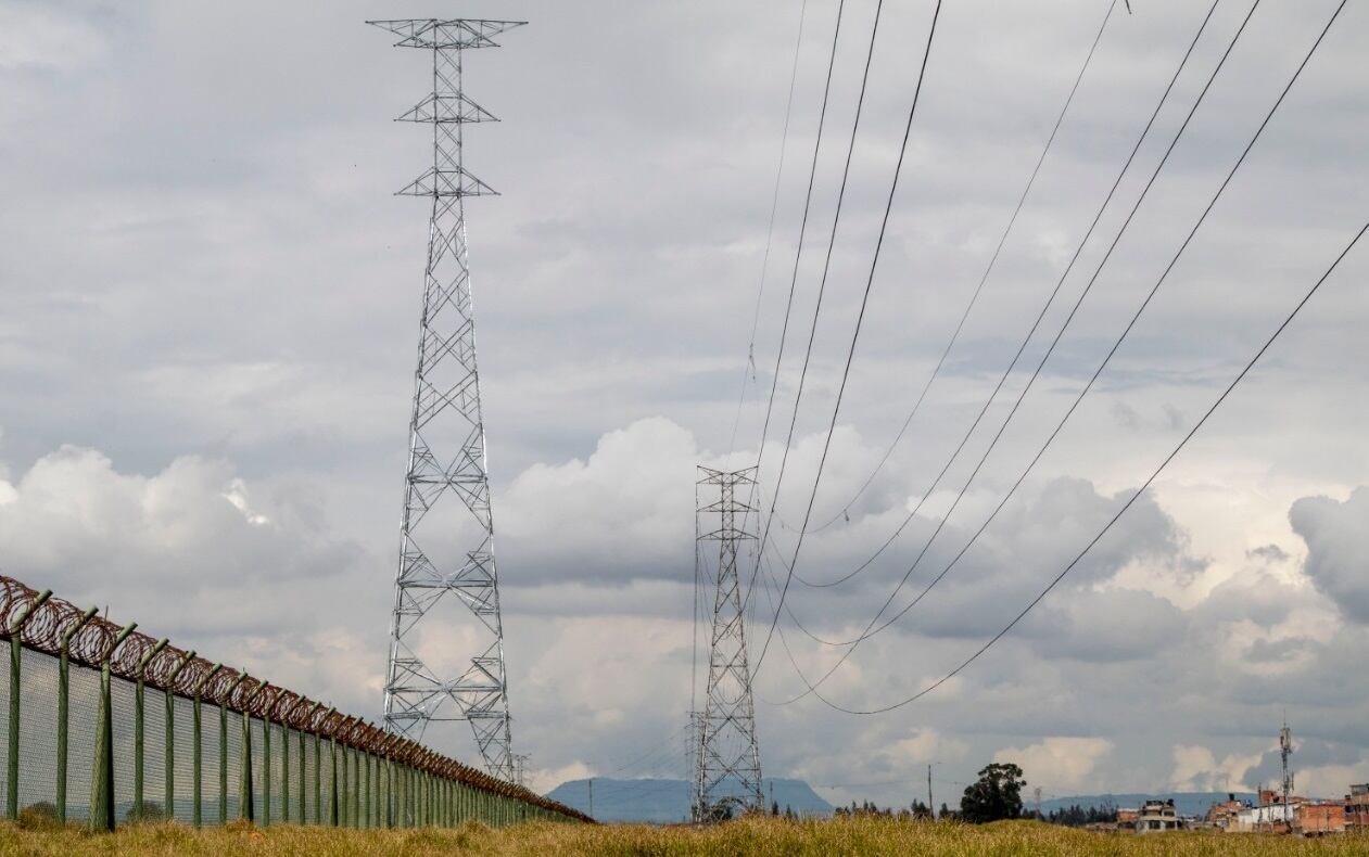 La Empresa Metro de Bogotá ha comprometido más de 60.000 millones de pesos para el traslado de estas redes de alta tensión. Foto: Enel