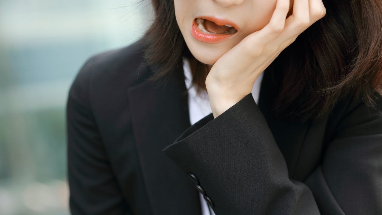 El dolor de muela se ve relacionado en algunas ocasiones con traumas.