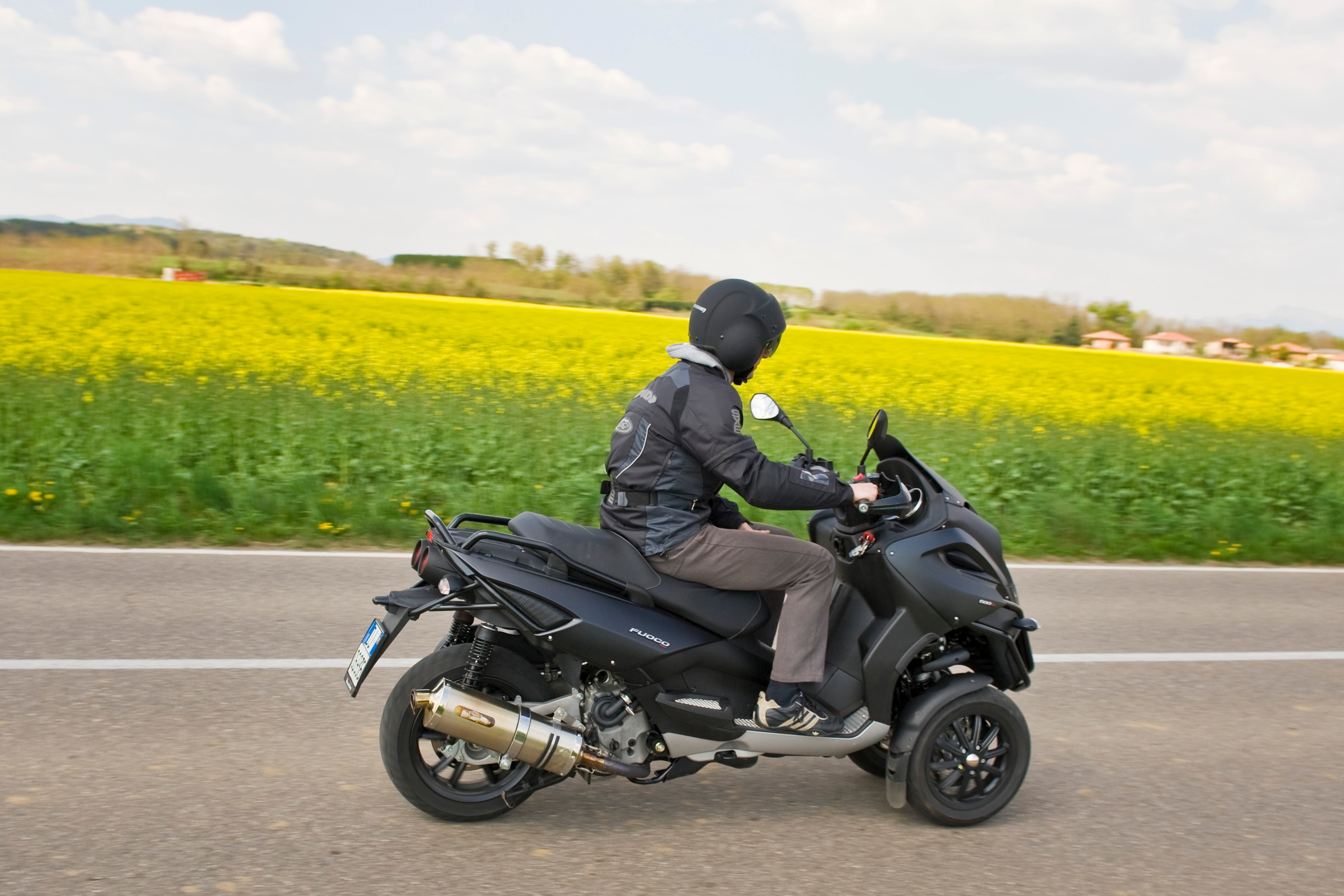 Los motociclistas han diseñado señales claves para prevenir los accidentes en carretera.