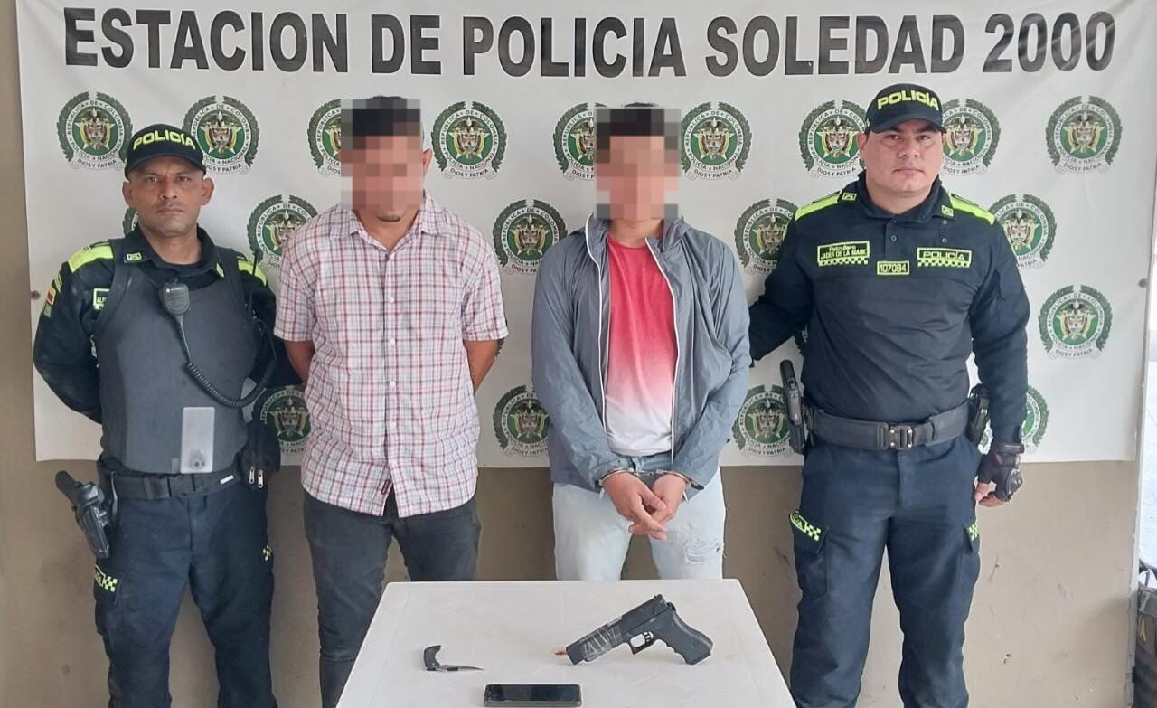 Los dos hombres según la Policía cometían un hurto con una pistola de juguete