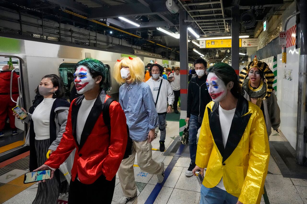 Tren Tokio