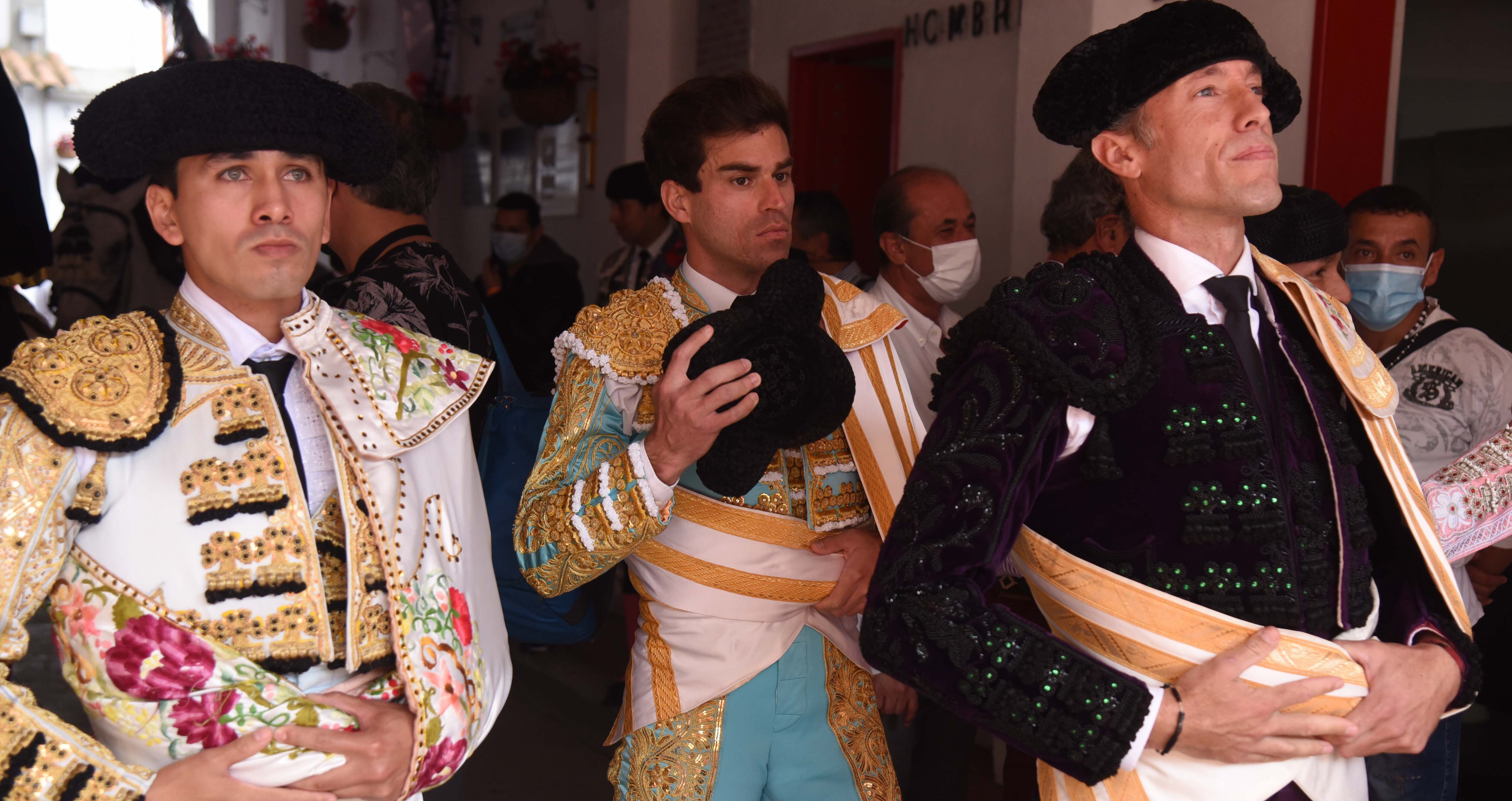 Juan Sebastián Hernández (Colombia), Rubén Pinar (España) y Manuel Escribano (España). Manizales, 4 de enero de 2022.