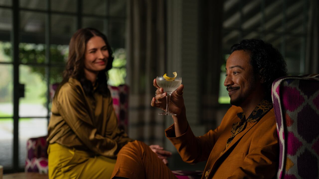 Karolina Wydra y Samba Schutte en 'Pluribus'.