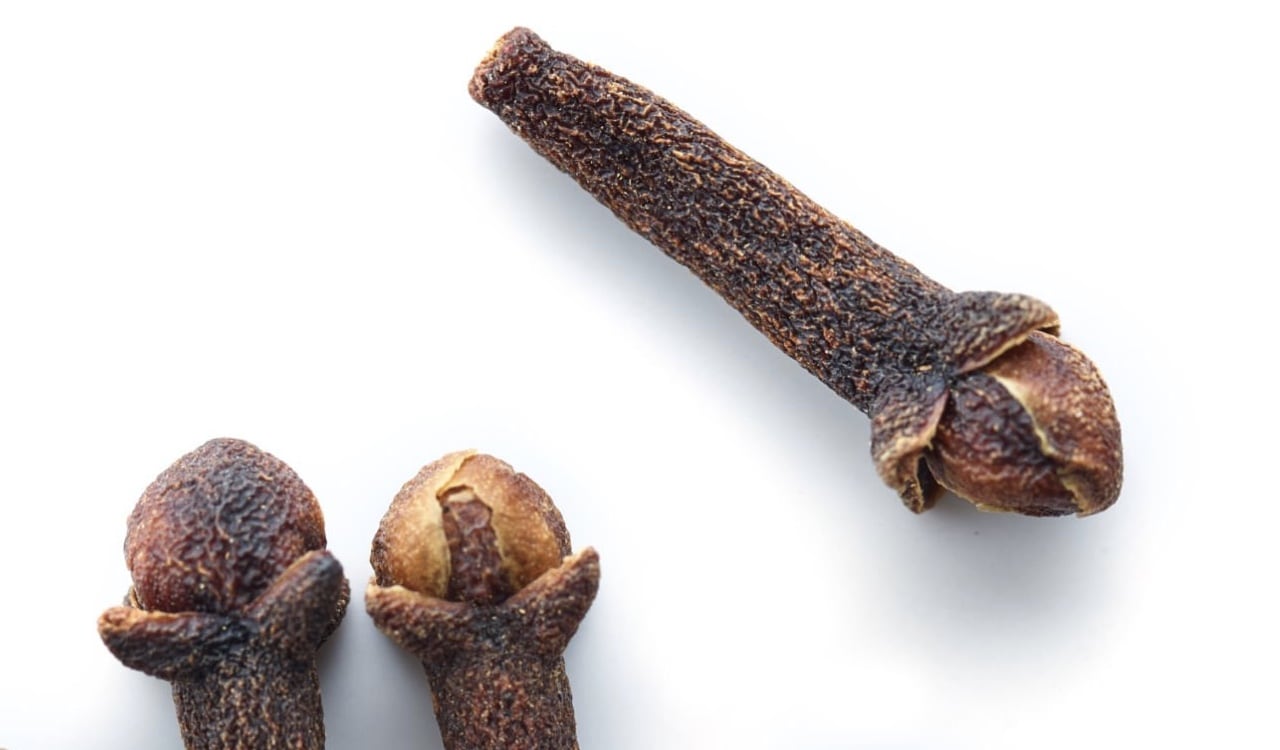 La infusión de clavo de olor ayuda a mejorar los problemas digestivos