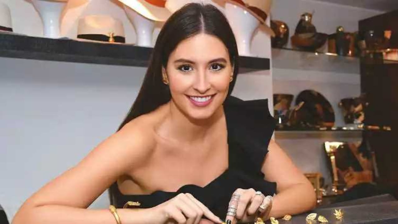 Taliana Vargas sufre de vitíligo y muestra las manchas en su piel