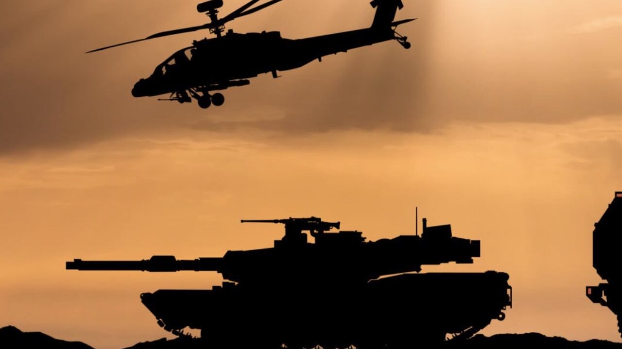 Entre el material bélico se encuentran municiones para cañones de calibre 30 mm