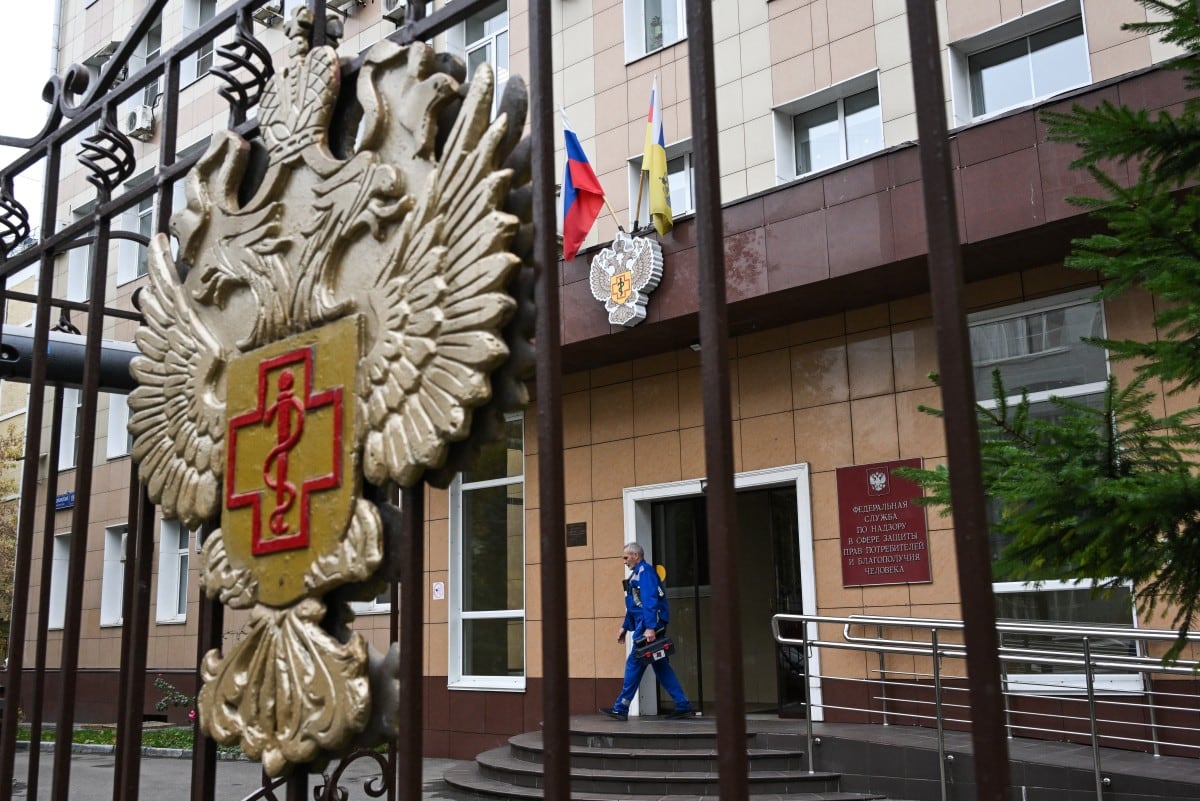 Autoridades rusas restaron importancia a los informes sobre la muerte de un técnico de laboratorio en Siberia a causa de la peste, insistiendo en que la situación estaba bajo control.