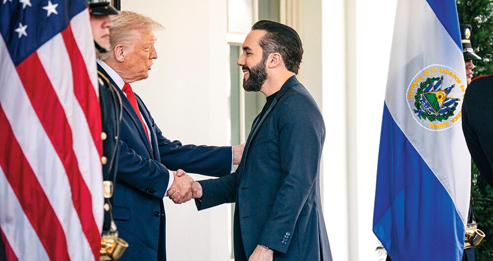  Donald Trump aplaude la reforma de la Constitución para permitir la reelección indefinida del jefe de Estado, Nayib Bukele