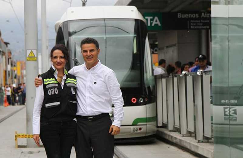 El alcalde de Medellín, Aníbal Gaviria, destacó que la iniciativa se logró gracias a la continuidad del proyecto.  / Reportaje gráfico: Pablo Andrés Monsalve