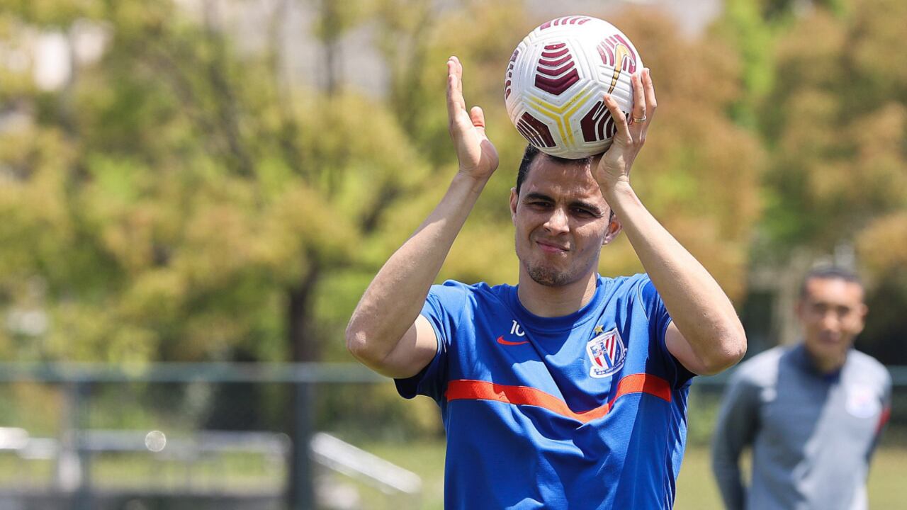 SHANGHAI, CHINA - APRIL 19: Giovanni Moreno of Shanghai Shenhua F.C. attends a training session on April 19, 2021 in Shanghai, China. (Photo by VCG/VCG via Getty Images)