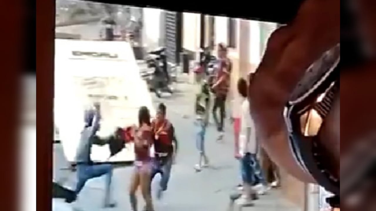 Con una pelea a cuchillo terminó evento deportivo de la Feria de Cali en Siloé; hay heridos.