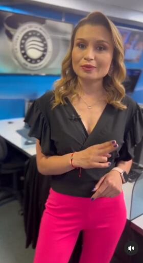 Ana maría Vélez periodista instagram @laotracaracn -1