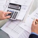 1. Aprendizaje: “Hoy más que nunca los profesionales buscan empleos en donde tengan la posibilidad de hacer carrera y formarse a través de cursos y capacitaciones”. Esta es una situación en la que se benefician tanto los colaboradores como la empresa, teniendo un capital humano más competente y mejor preparado.