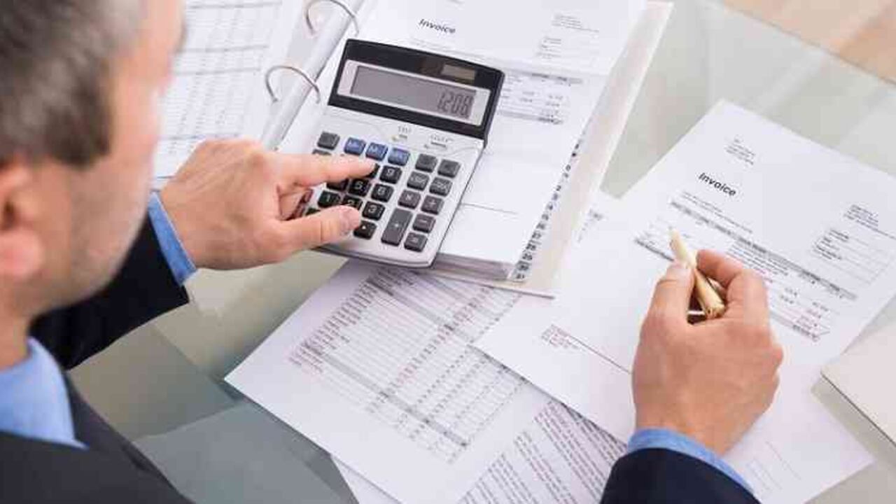 El factoring es una oportunidad para los empresarios de conseguir liquidez de forma inmediata, ya sea para gestionar deudas o como una alternativa para tener recursos para emprender.