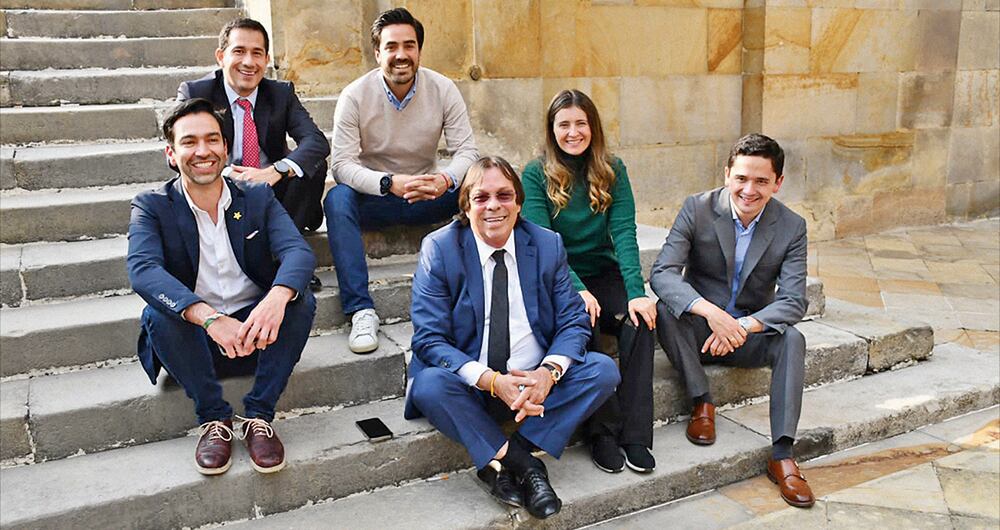 Paloma Valencia Laserna abogada, política y líder de opinión colombiana.