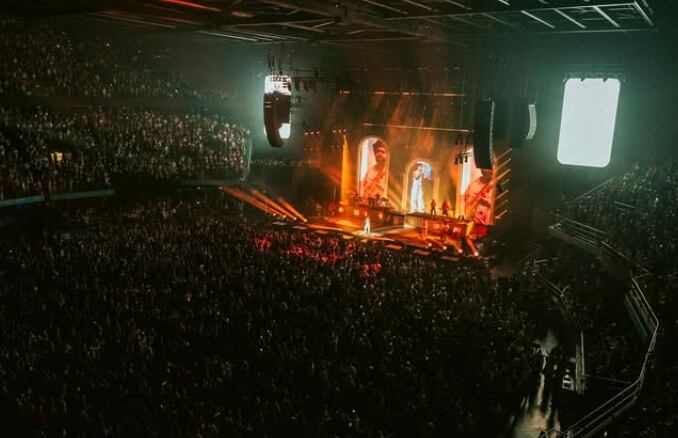 Camilo cerró su gira con gran concierto en Madrid