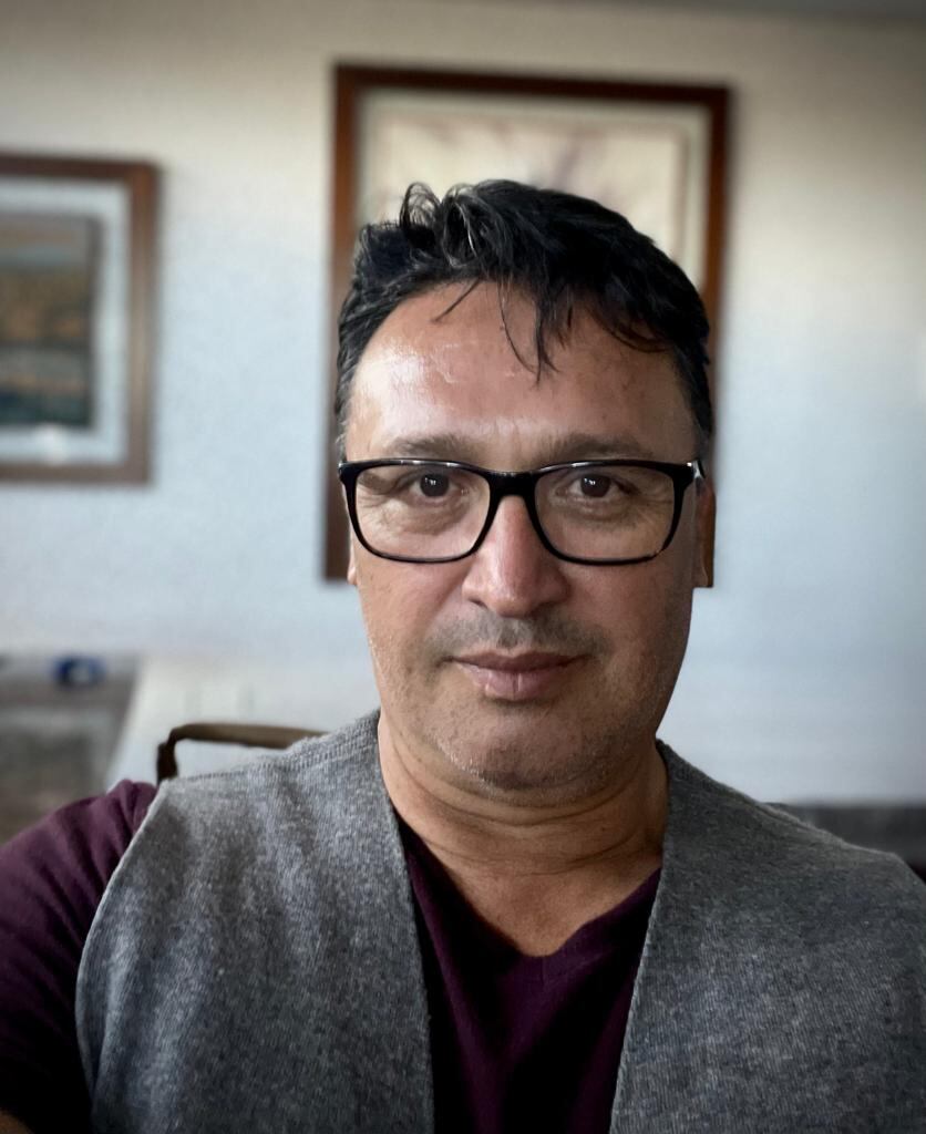 Contexto político de Ecuador por parte de Arturo Torres