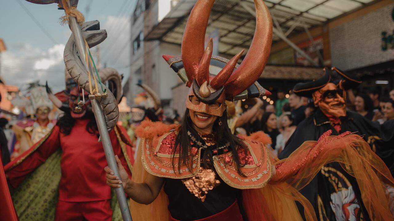 El Carnaval de Comparsas tuvo cerca de 10 mil asistentes.