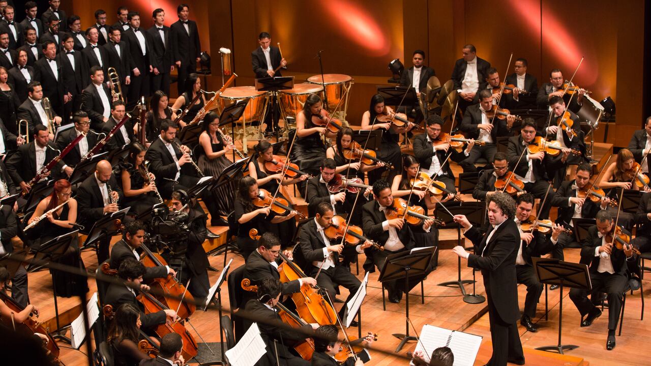 La ‘Sinfonía n.° 9 en re mayor’ de Gustav Mahler, dirigida por Gustavo Dudamel e interpretada por la Orquesta Sinfónica Simón Bolívar.
