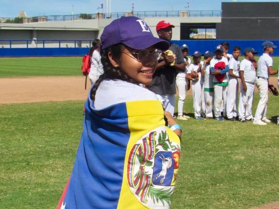 El 'profe' Barboza dirige la fundación Prospectos del Futuro, PDF, en el que 140 niños y jóvenes conforman equipos masculinos y femeninos y reciben entrenamiento gratuito.