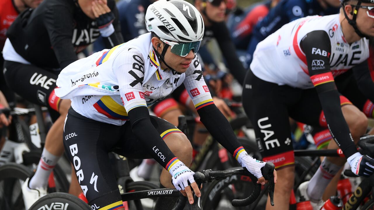 El colombiano Sergio Higuita, líder en la étapa 6 de la vuelta a Cataluña.