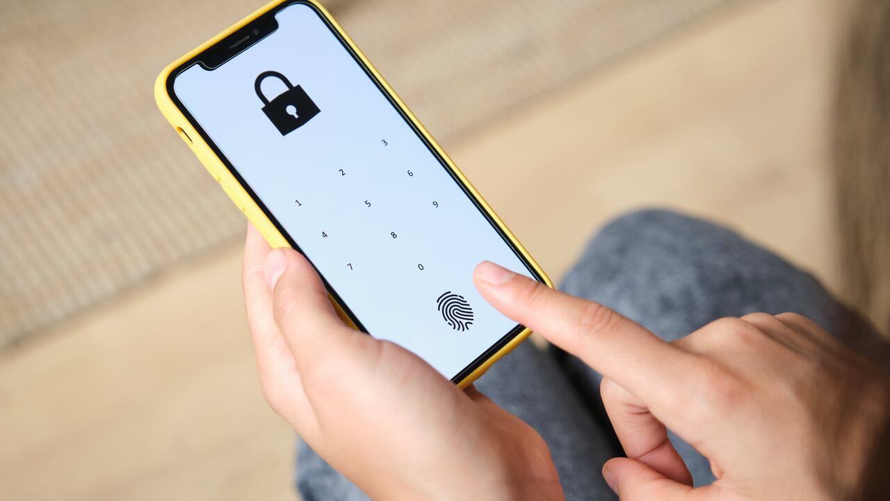 El calor extremo puede provocar fallas en los sensores de un celular.