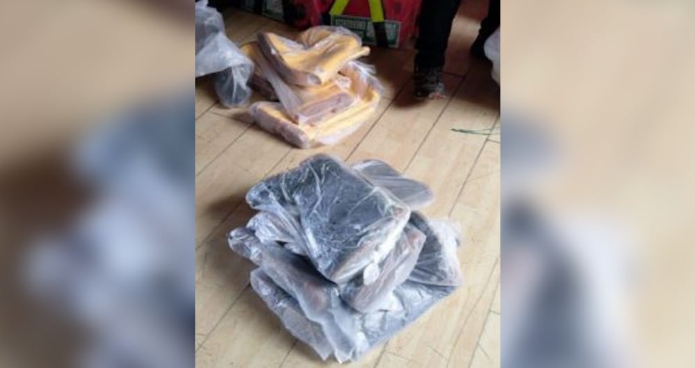 Estas son algunas de las botas compradas en la Alcaldía de Suba