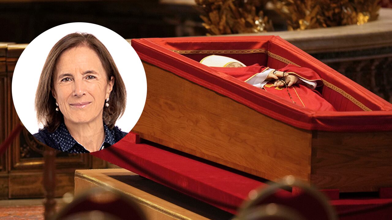 Salud Hernandez Cuerpo papa Francisco