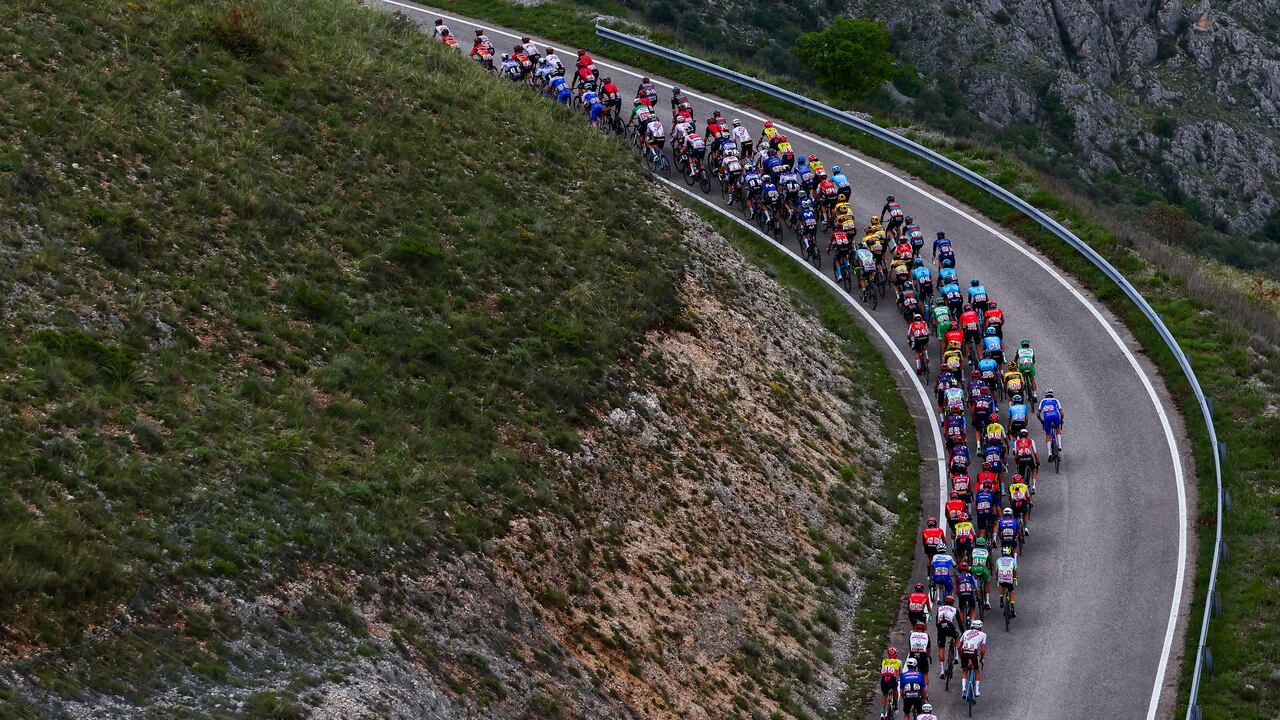 Inicia la segunda semana del Giro de Italia 2023, ya sin un favorito al título por culpa del Covid-19.