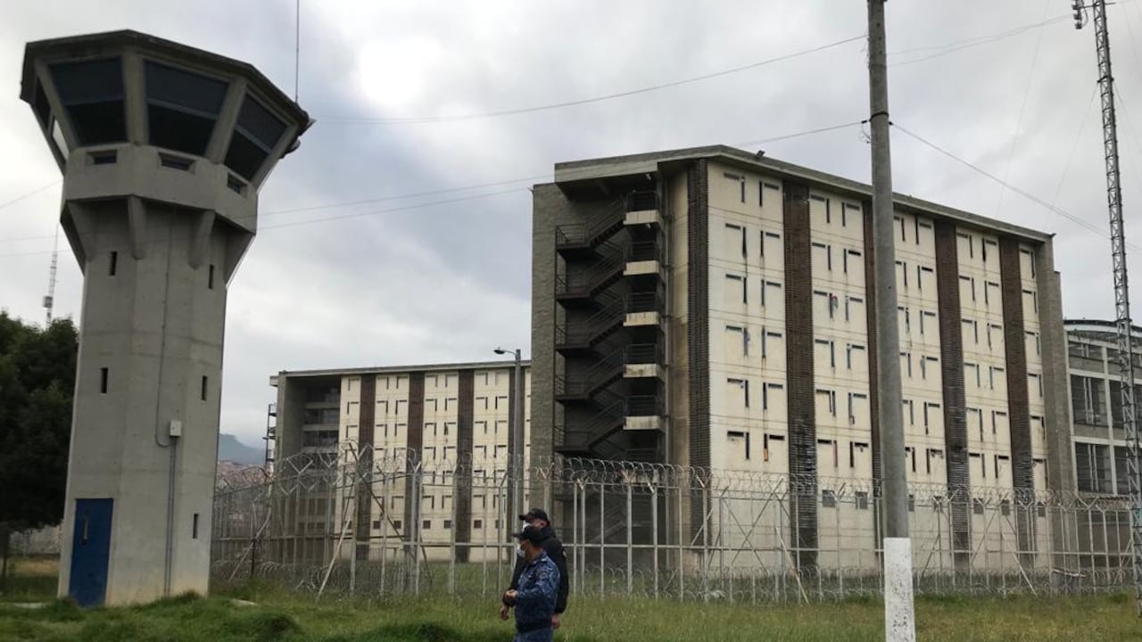 Medida de aseguramiento a funcionarios del Inpec por noche de terror en cárcel La Modelo