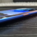 El smartphone Android tiene un diseño y capa personalizada basada en las batallas de Gokú.