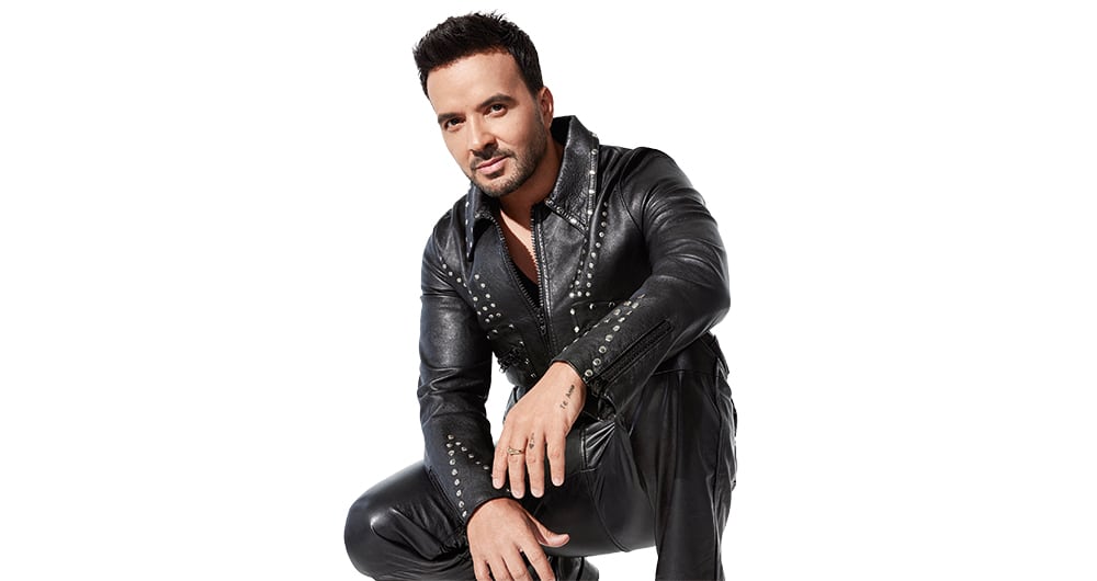 Luis Fonsi grabó la canción Santa Marta con Carlos Vives para su más reciente álbum. “Agarré fuerza y le escribí, y él es un amor, en tres días ya tenía su parte”, dice.